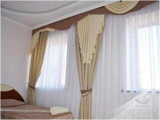 Гостиница Viktoria Hotel Симферополь Двухместный номер Делюкс с 2 отдельными кроватями-6